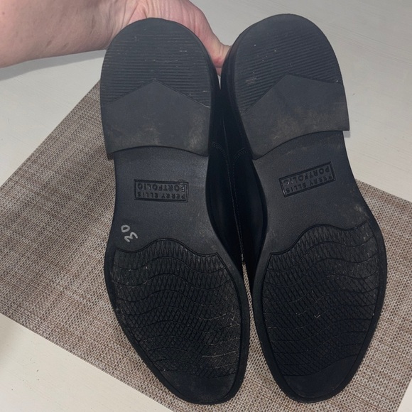 Perry Ellis "Randall" Dress Shoes. Men's size 12. Excellent condition. Sharp! - Picture 6 of 7